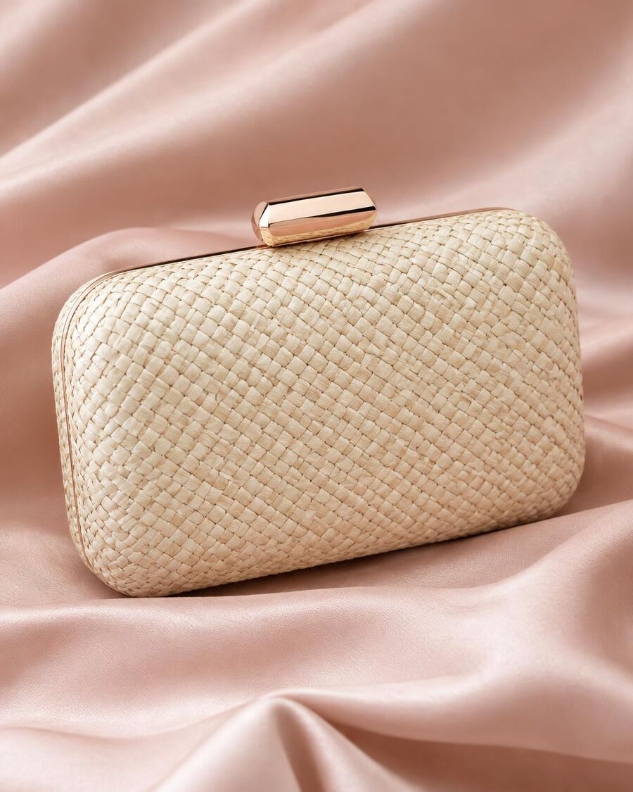 Clutch de rafia Marfil